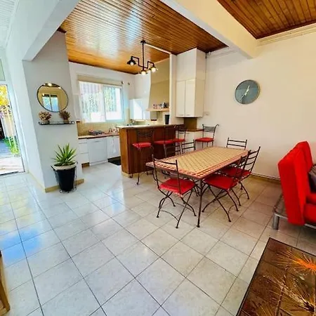 Maison Centre Avec Jardin *