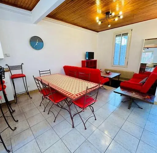 Dom wakacyjny Maison Centre Avec Jardin Perpignan