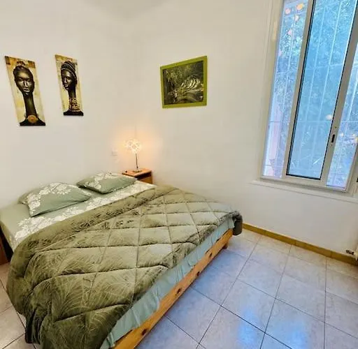 Vakantiehuis Maison Centre Avec Jardin