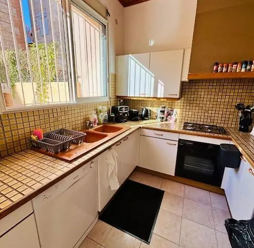 Vakantiehuis Maison Centre Avec Jardin *